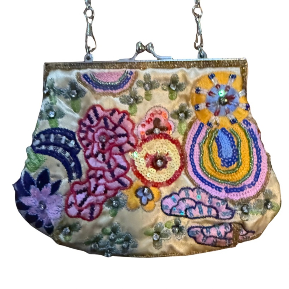 Hand-Beaded Fantasia Clutch Signed Elaine D Vintage 2004 One-of-a-Kind like new